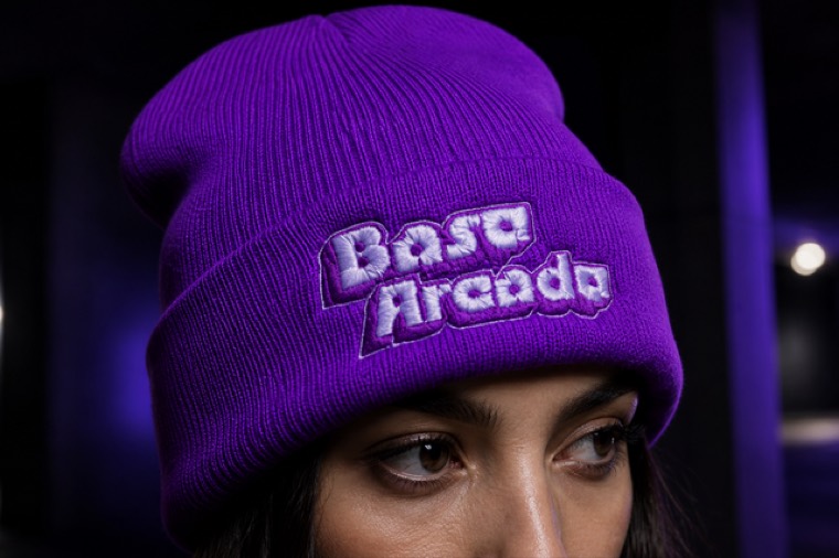 Base Arcade purple beanie